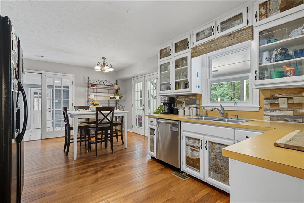 339 Buckingham Drive SW