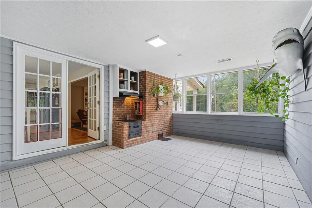 339 Buckingham Drive SW