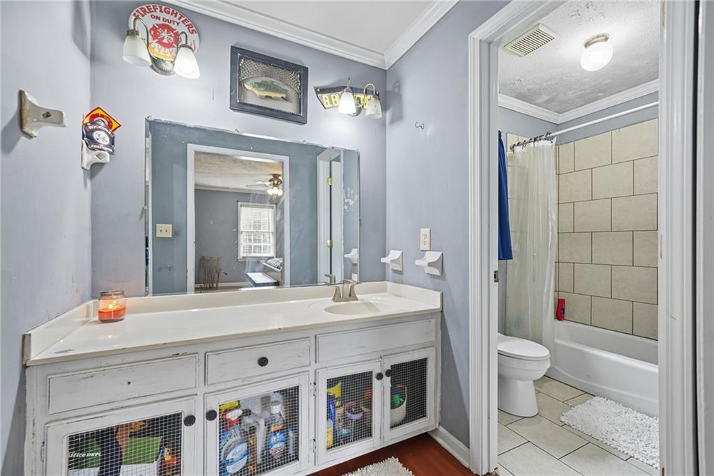 339 Buckingham Drive SW