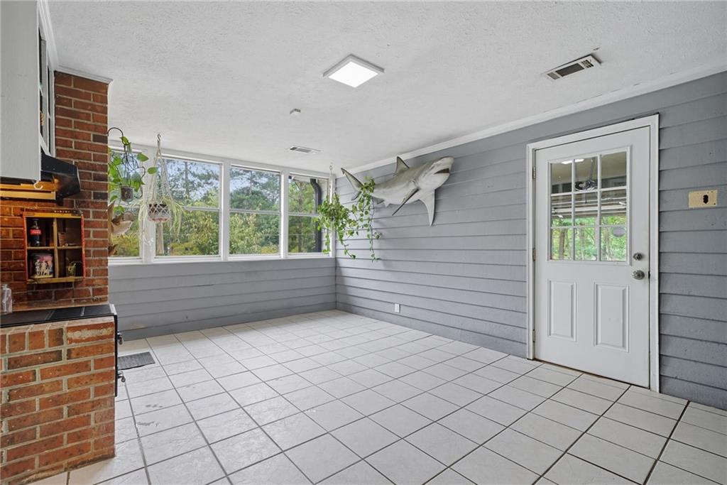 339 Buckingham Drive SW