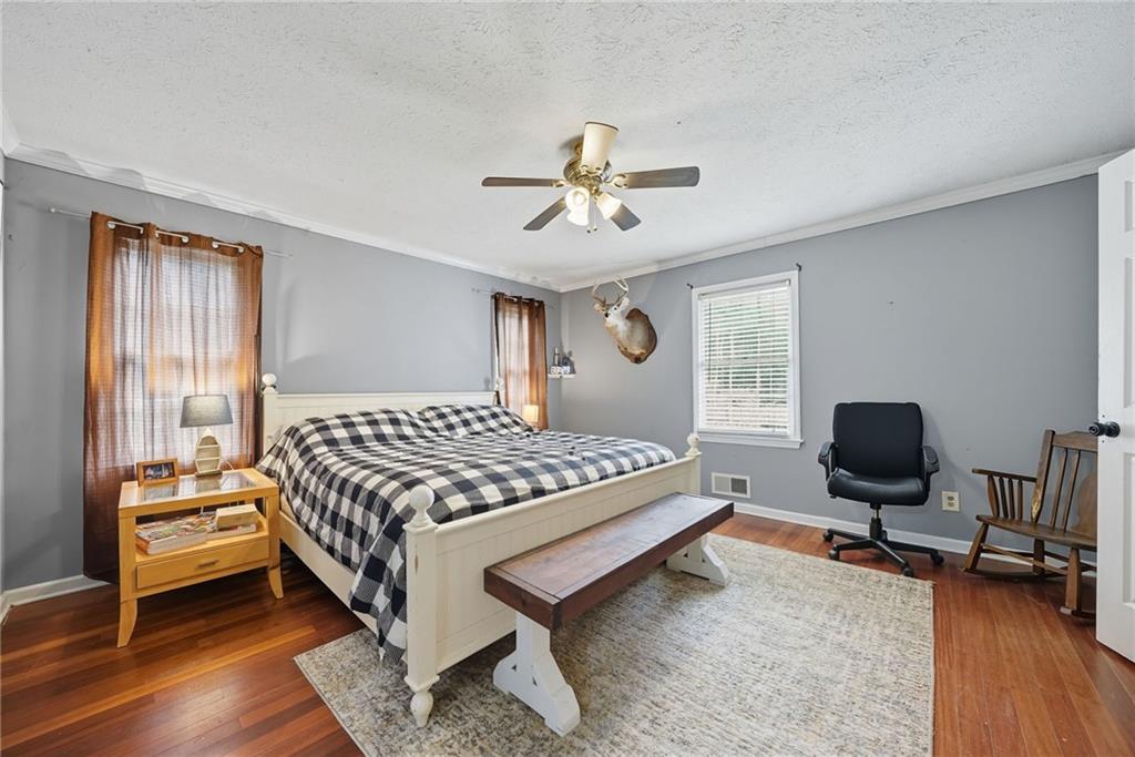 339 Buckingham Drive SW