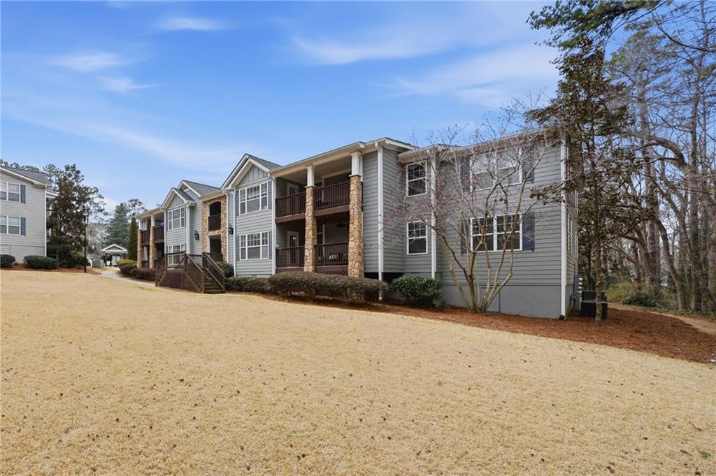 1106 Madison Lane SE