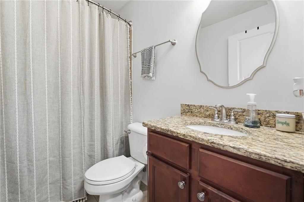 1106 Madison Lane SE