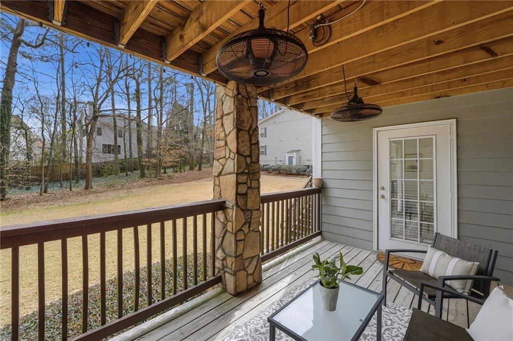 1106 Madison Lane SE