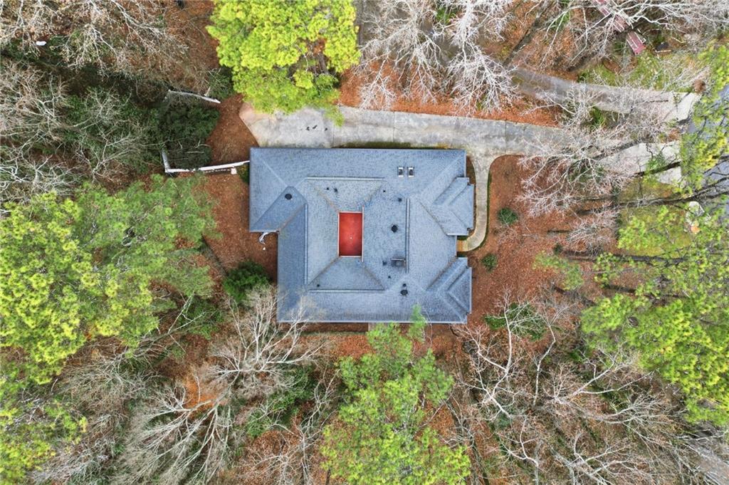 1130 Valley Ridge Court SE