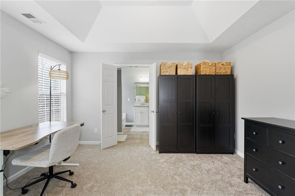 5076 Newpark Drive NW