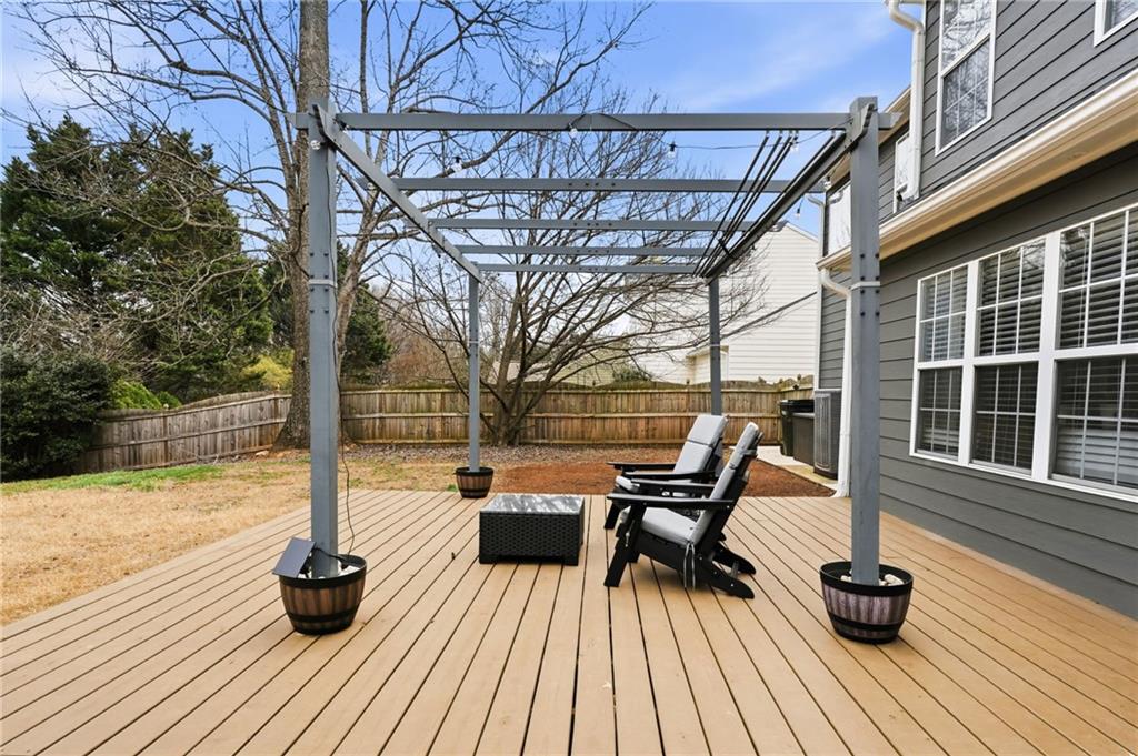 5076 Newpark Drive NW