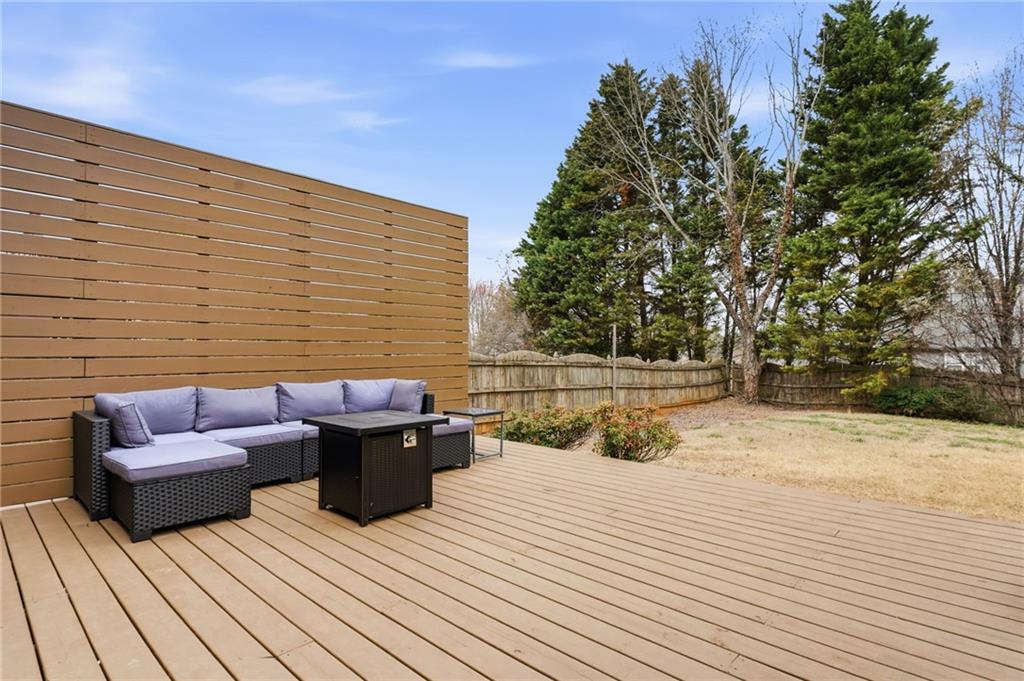 5076 Newpark Drive NW