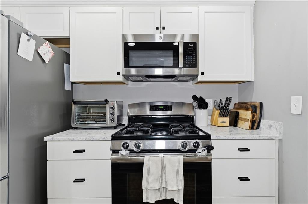 5076 Newpark Drive NW