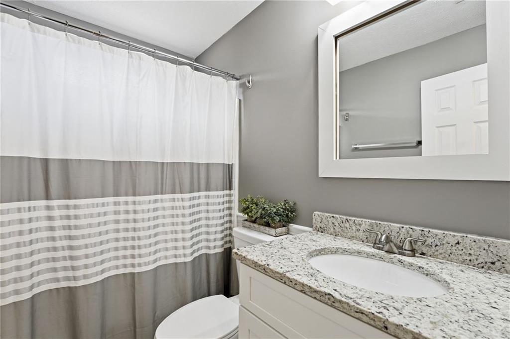 5076 Newpark Drive NW