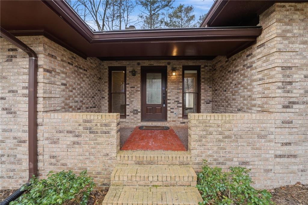 1130 Valley Ridge Court SE