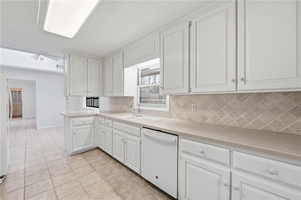 1130 Valley Ridge Court SE