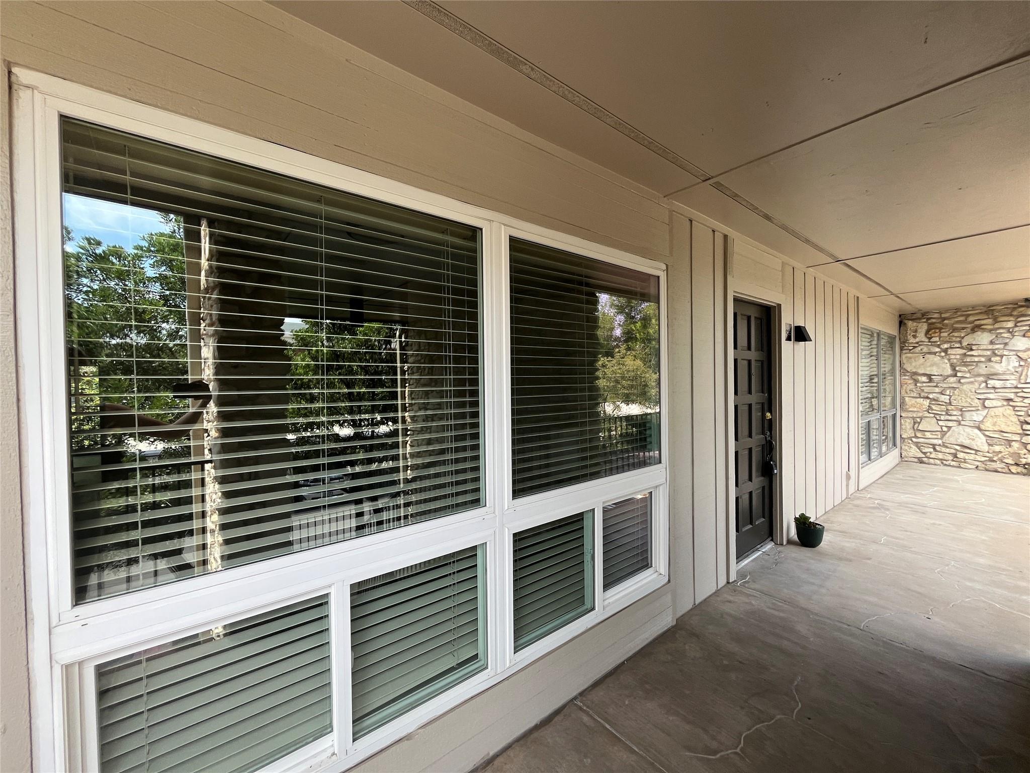 500 Riverside DR E # 255