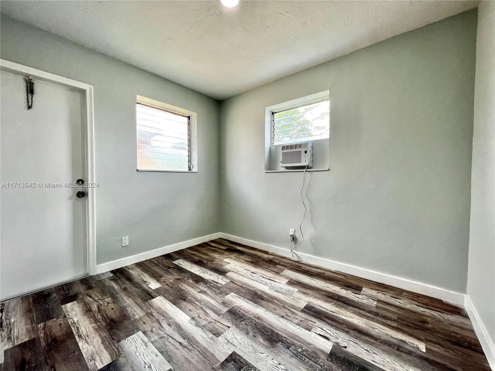 809 NW 7th Ave # 4