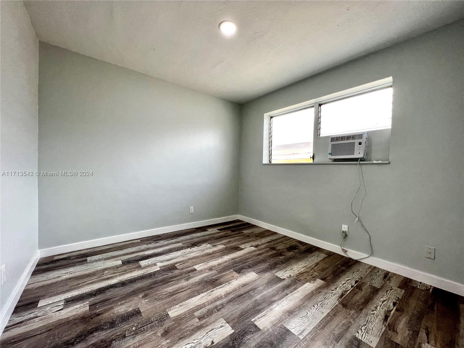 809 NW 7th Ave # 4