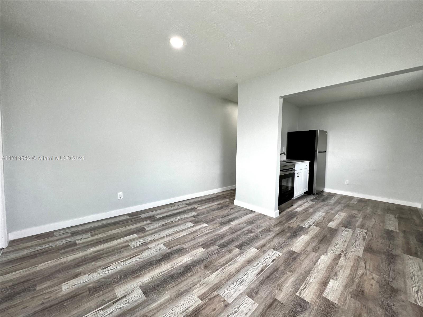 809 NW 7th Ave # 4