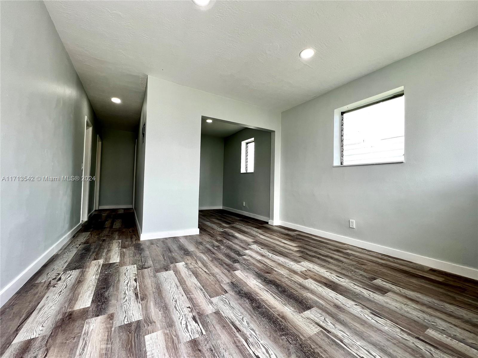 809 NW 7th Ave # 4