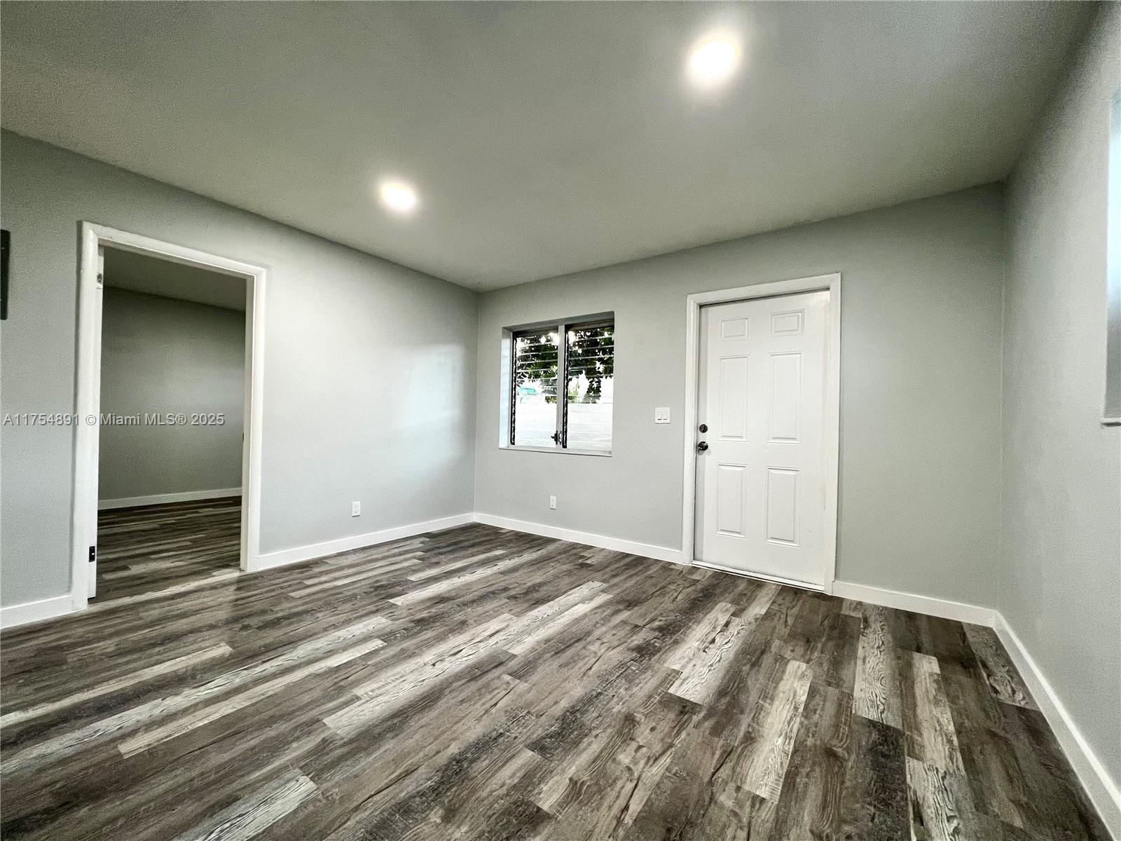 814 NW 7th Ter # 4