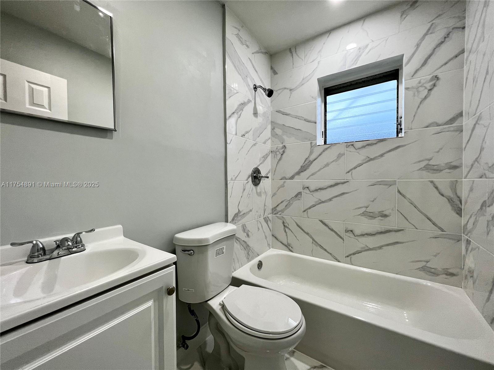 814 NW 7th Ter # 4
