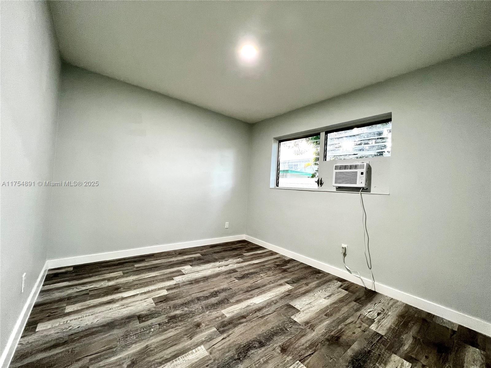 814 NW 7th Ter # 4