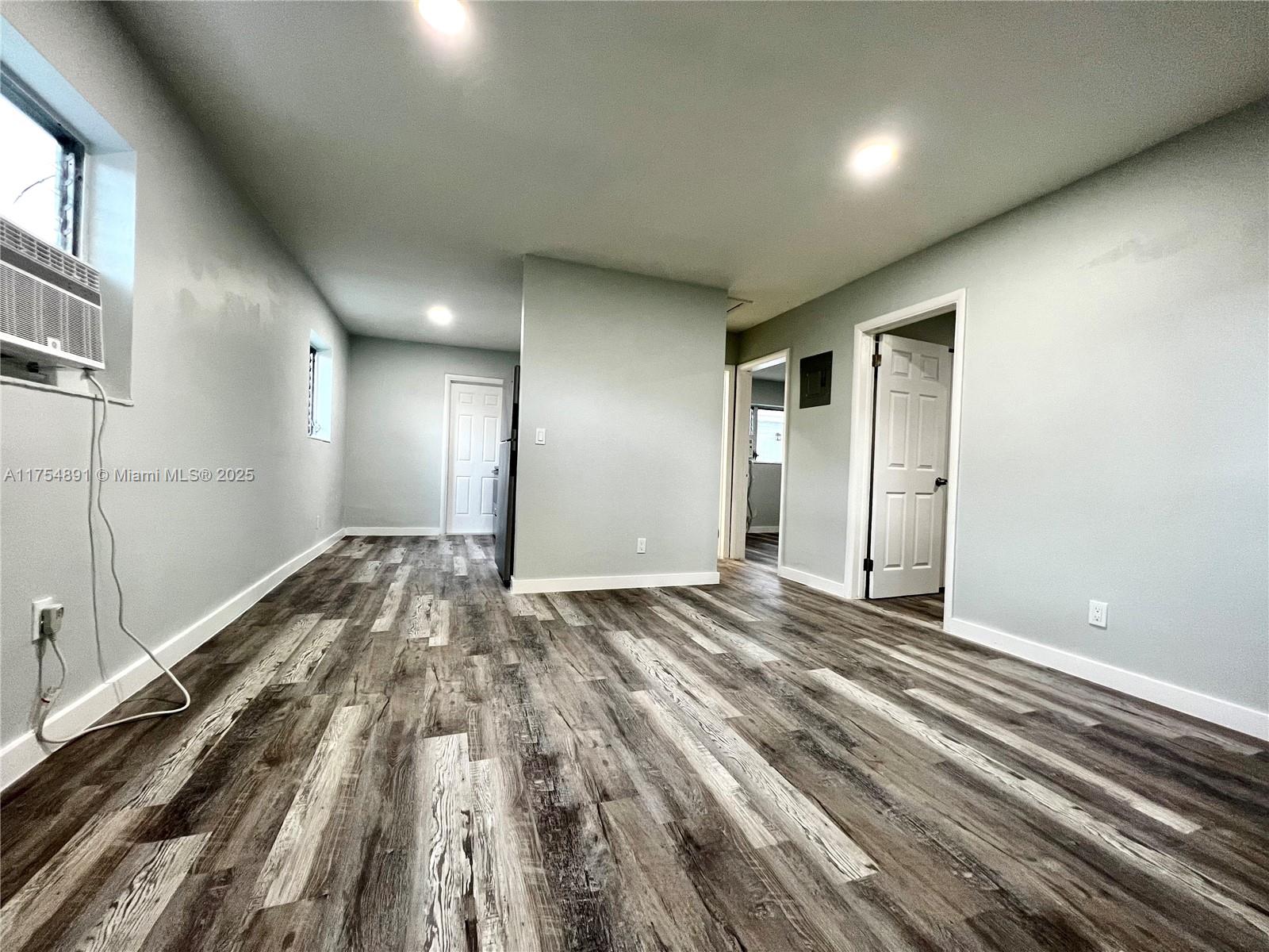 814 NW 7th Ter # 4