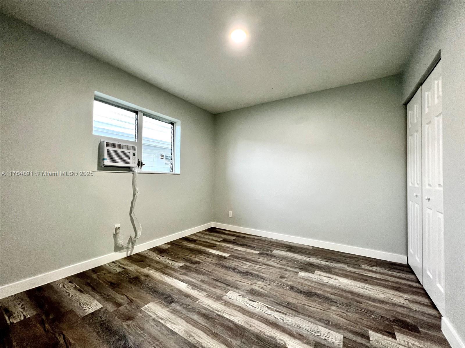 814 NW 7th Ter # 4
