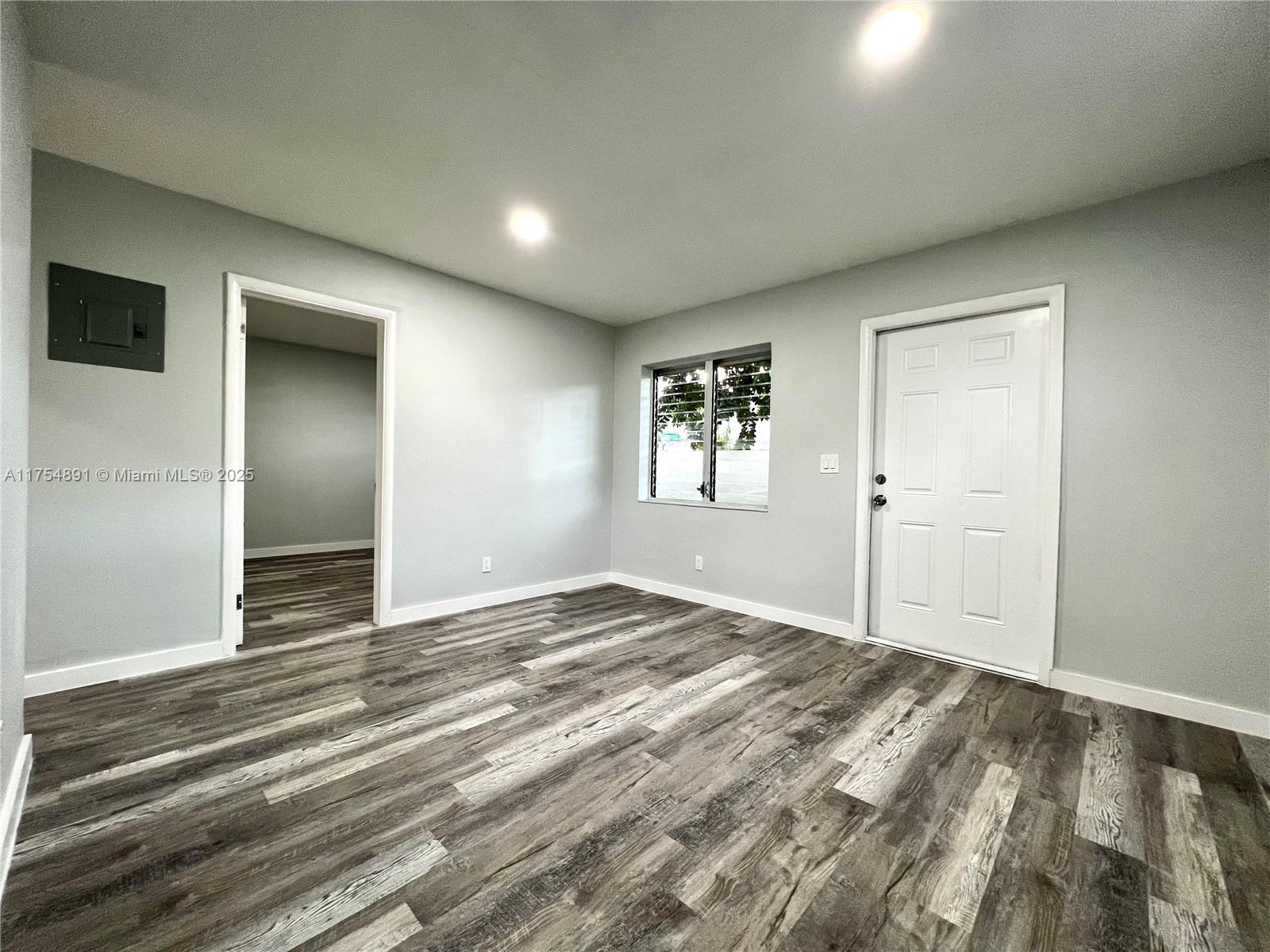 814 NW 7th Ter # 4