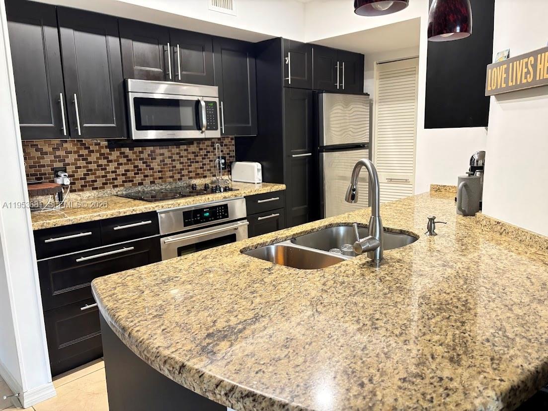 460 S Park Rd # 303 Unit: 6-303