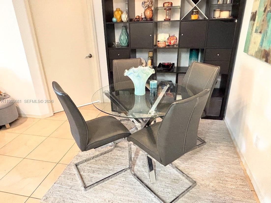 460 S Park Rd # 303 Unit: 6-303