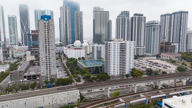 850 N Miami Ave Unit: W-402