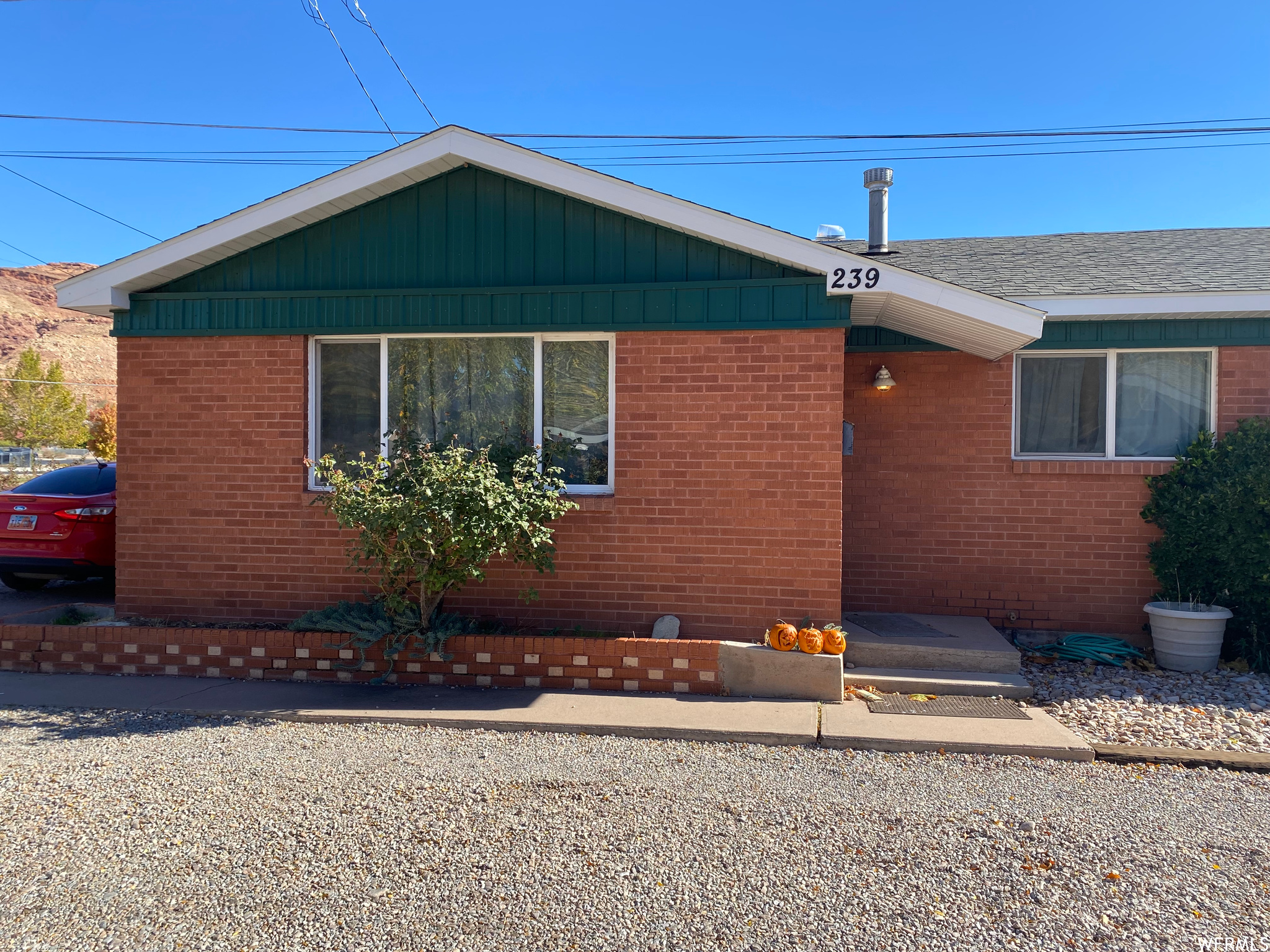 239 W 400 N #5