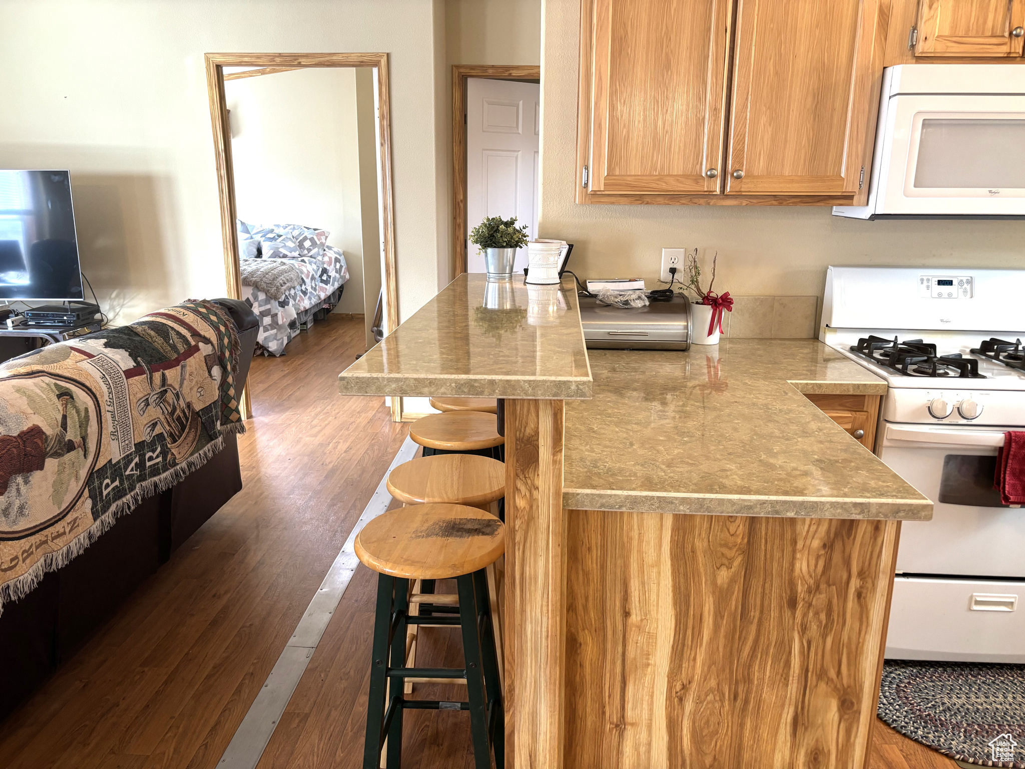 1982 CEDAR MESA CT