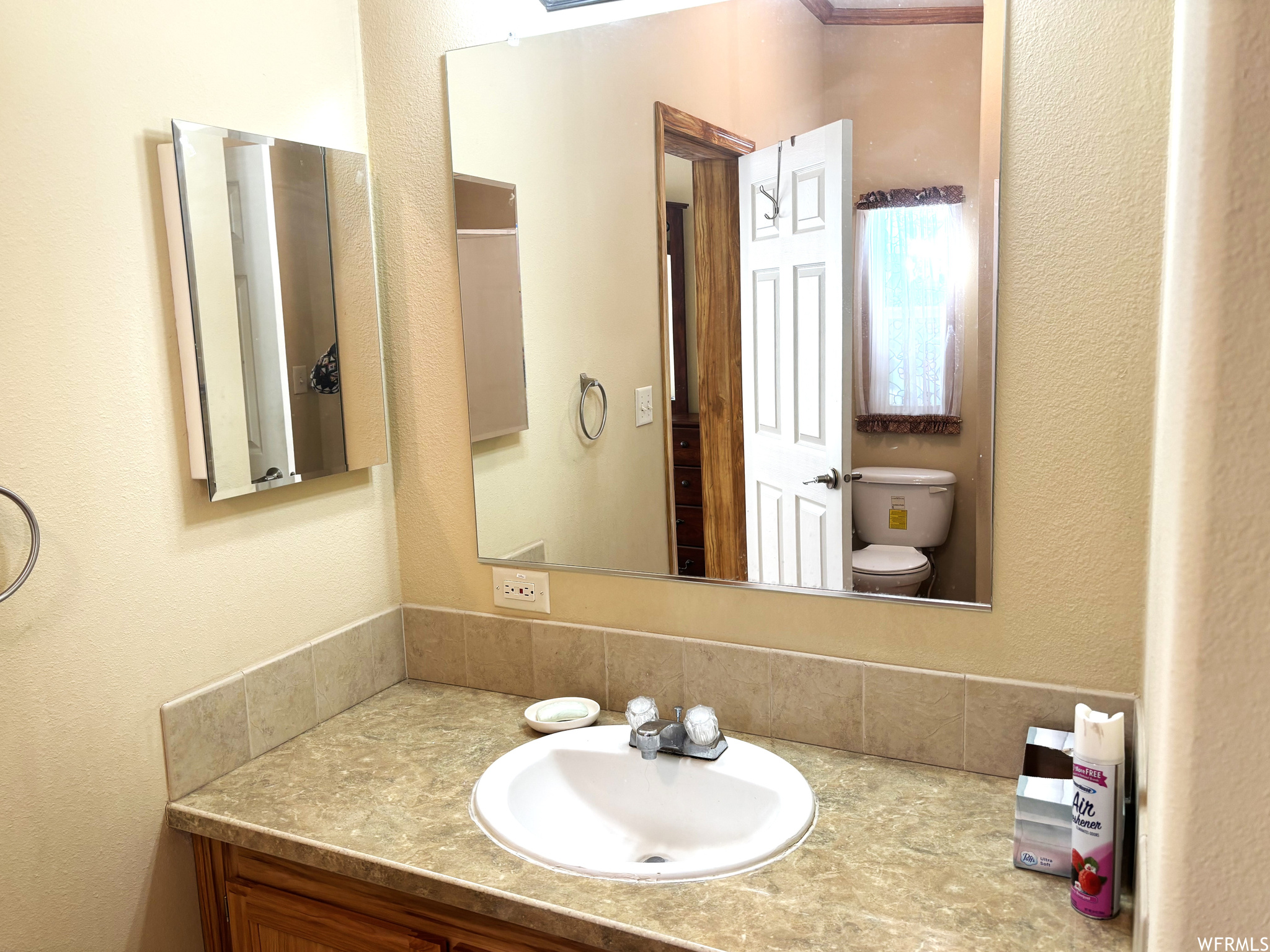 1982 CEDAR MESA CT