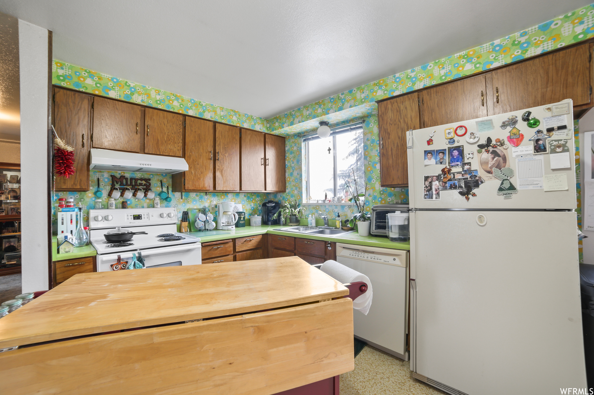 122 E MARKLE