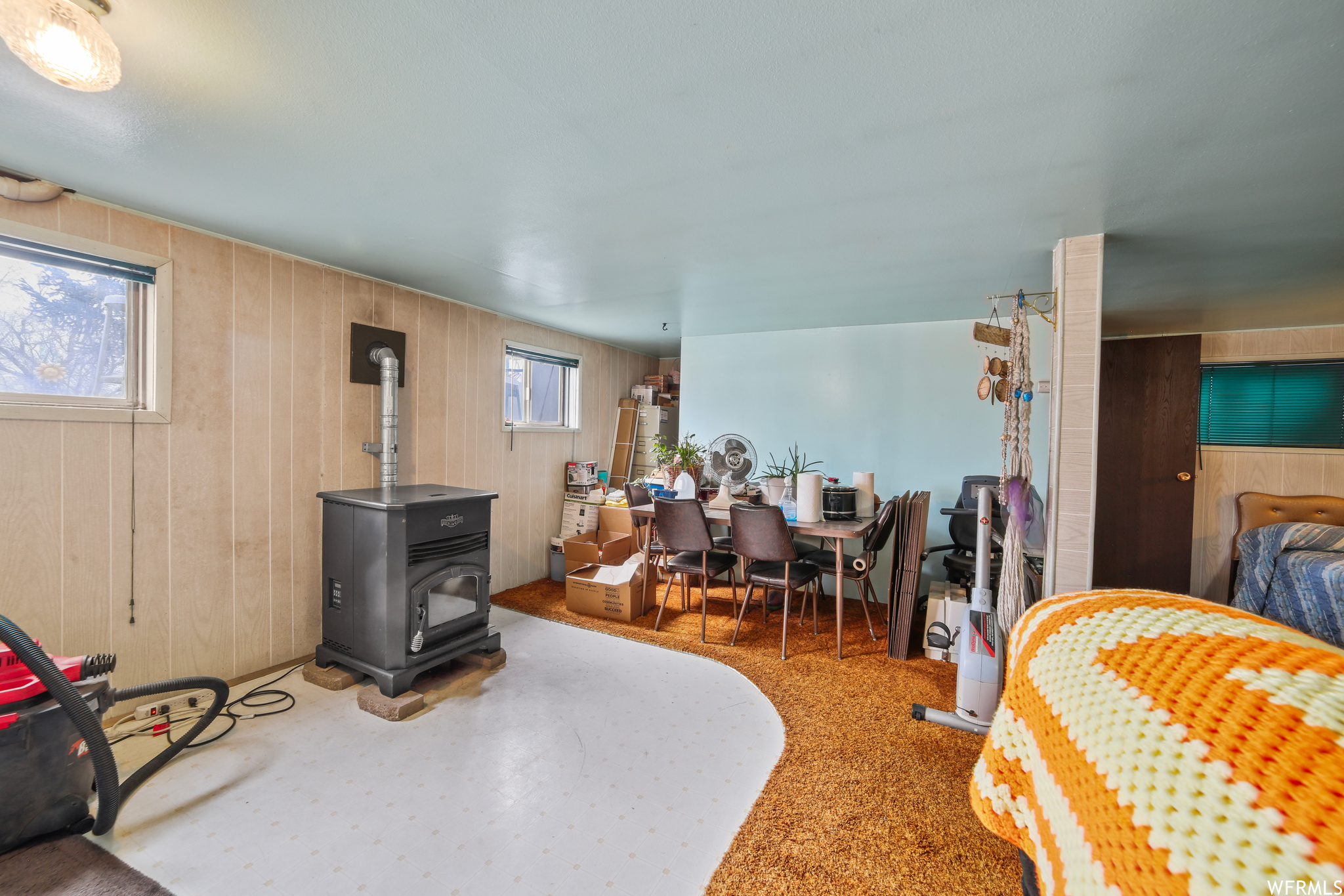 122 E MARKLE