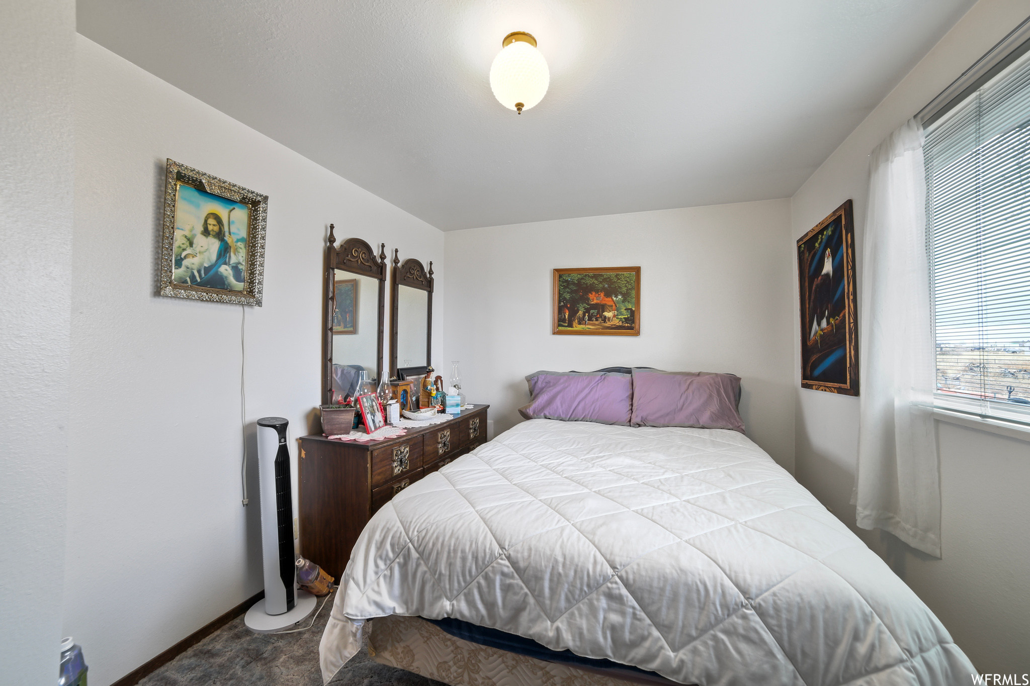 122 E MARKLE