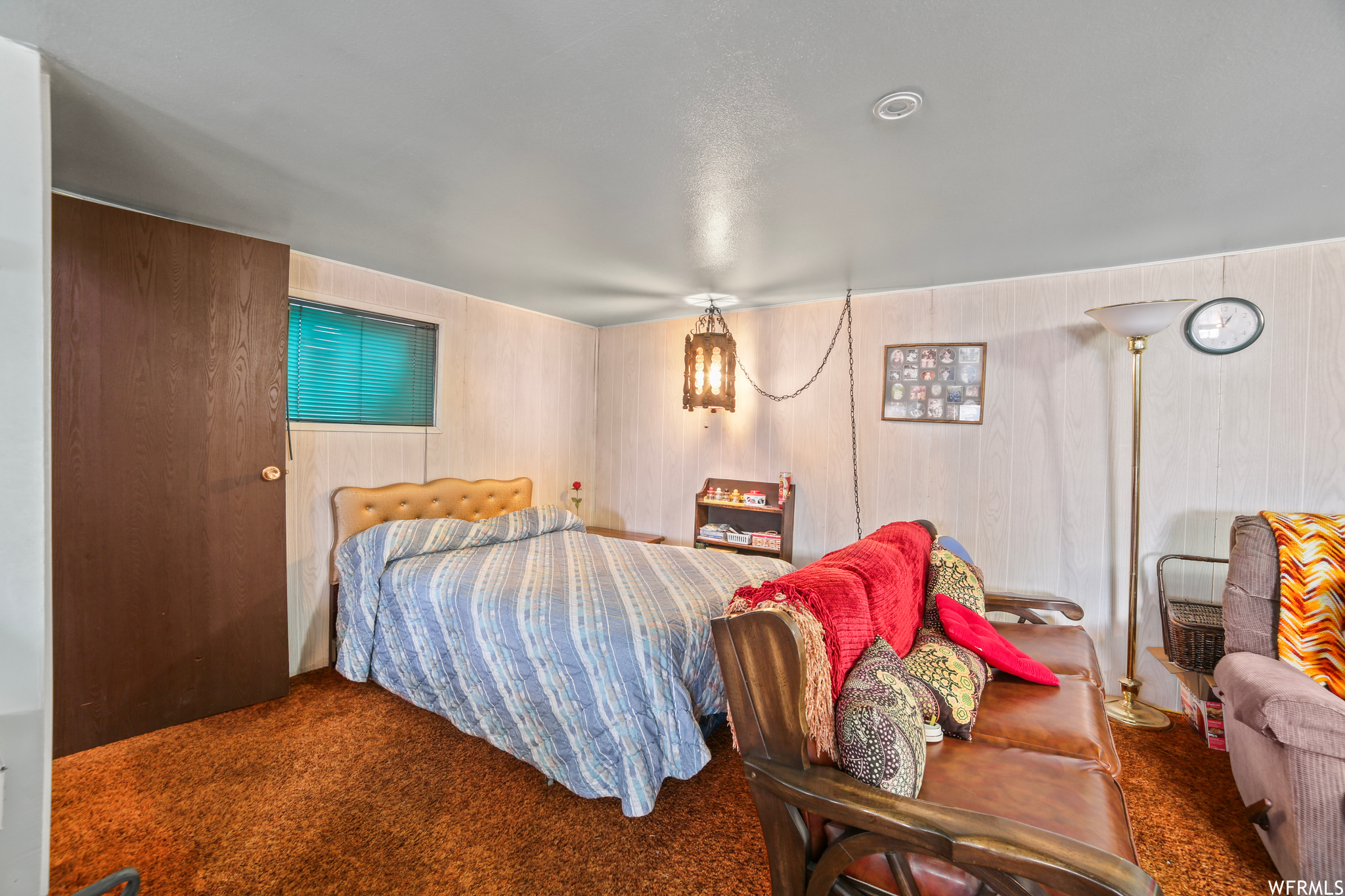 122 E MARKLE