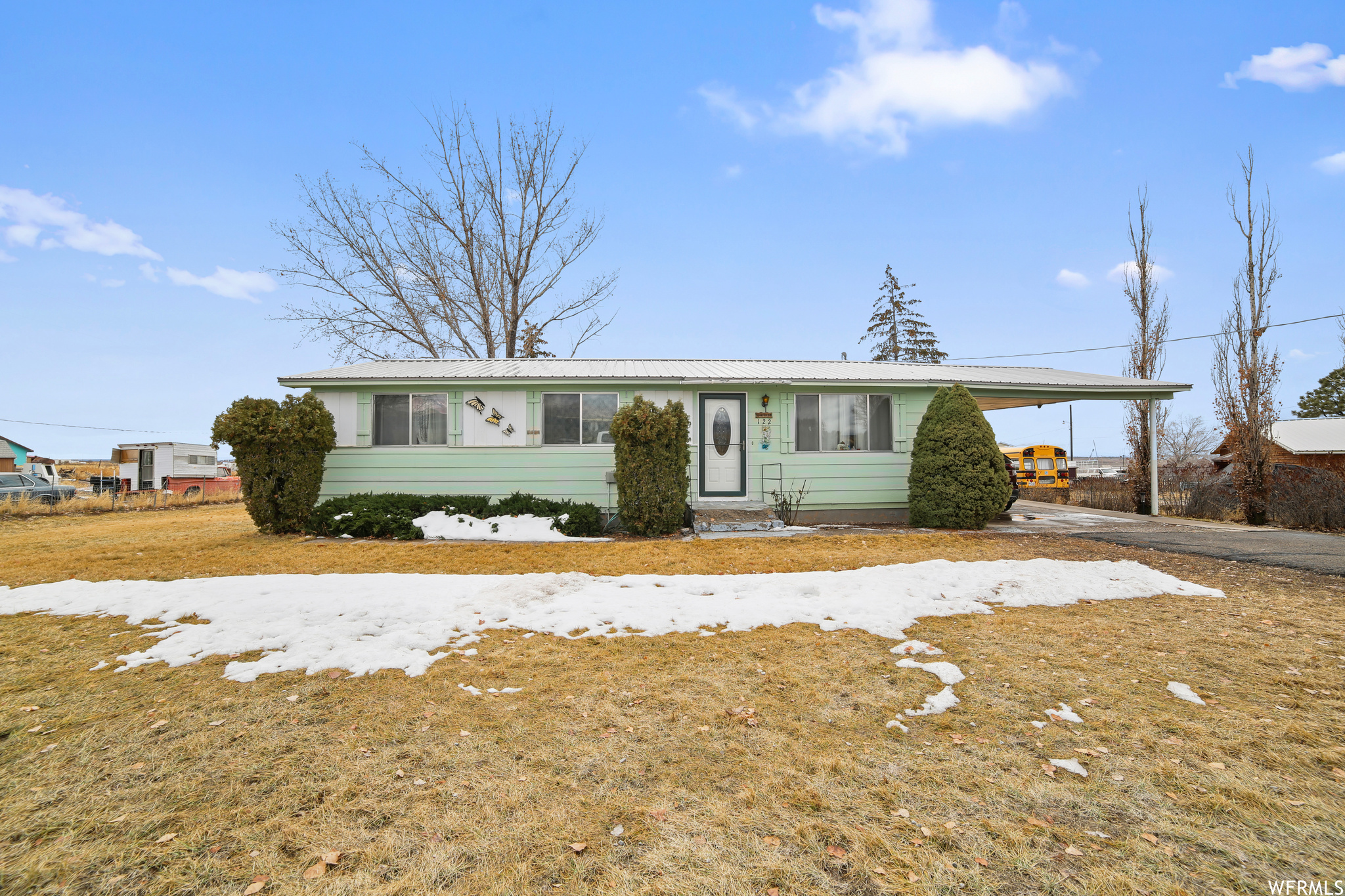 122 E MARKLE