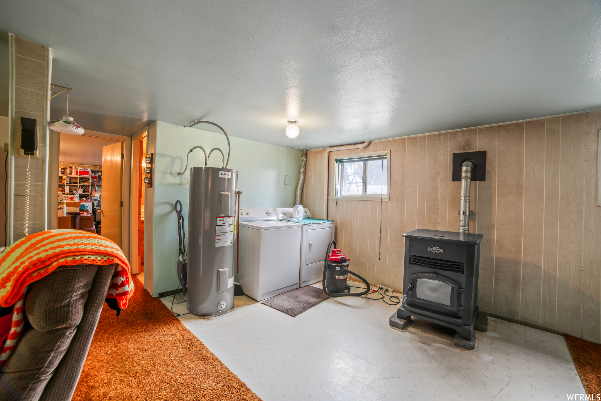 122 E MARKLE