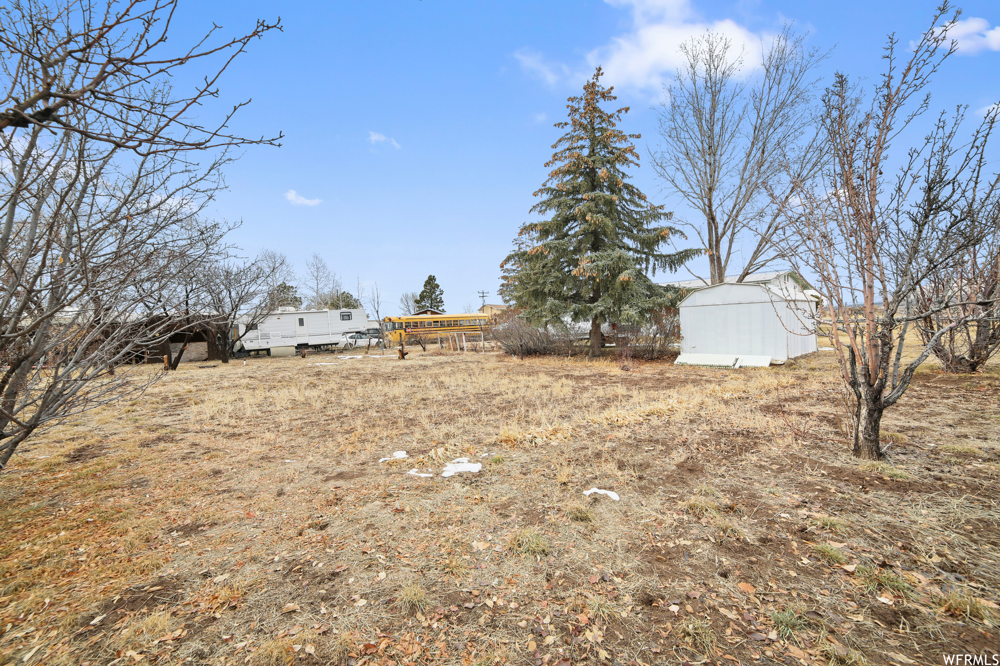 122 E MARKLE