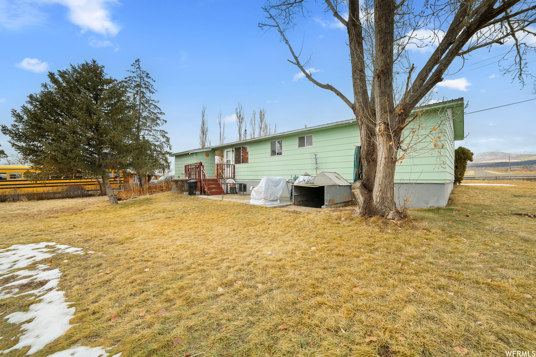 122 E MARKLE