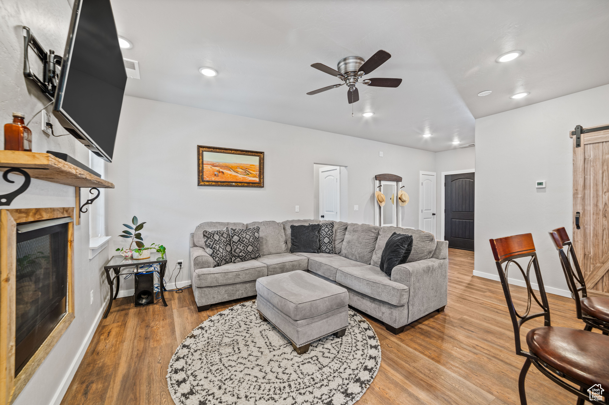 3276 E DESERT WILLOW