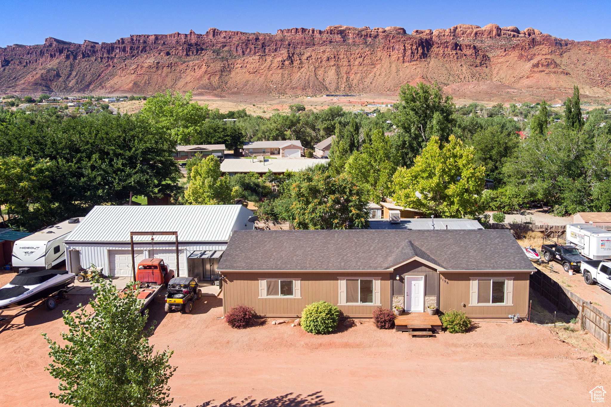 1196 MURPHY LN