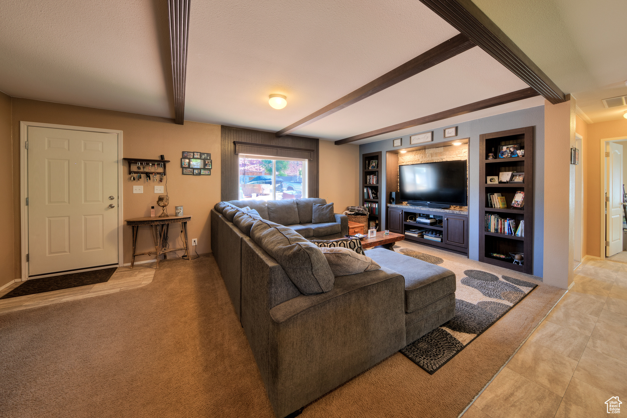 1196 MURPHY LN