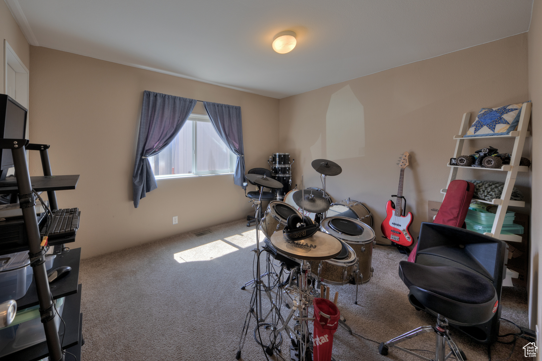1196 MURPHY LN