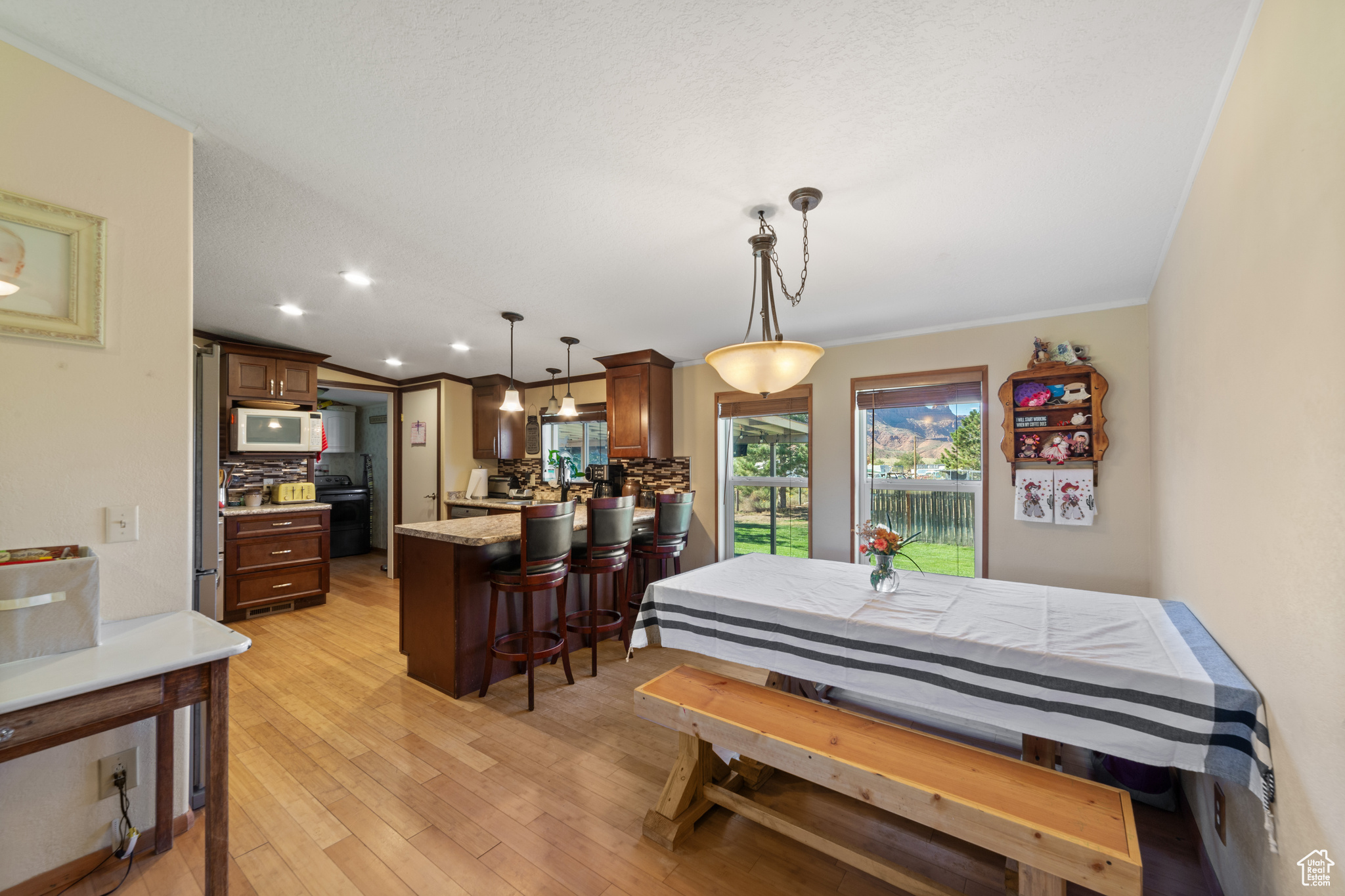 4742 ZIMMERMAN LN