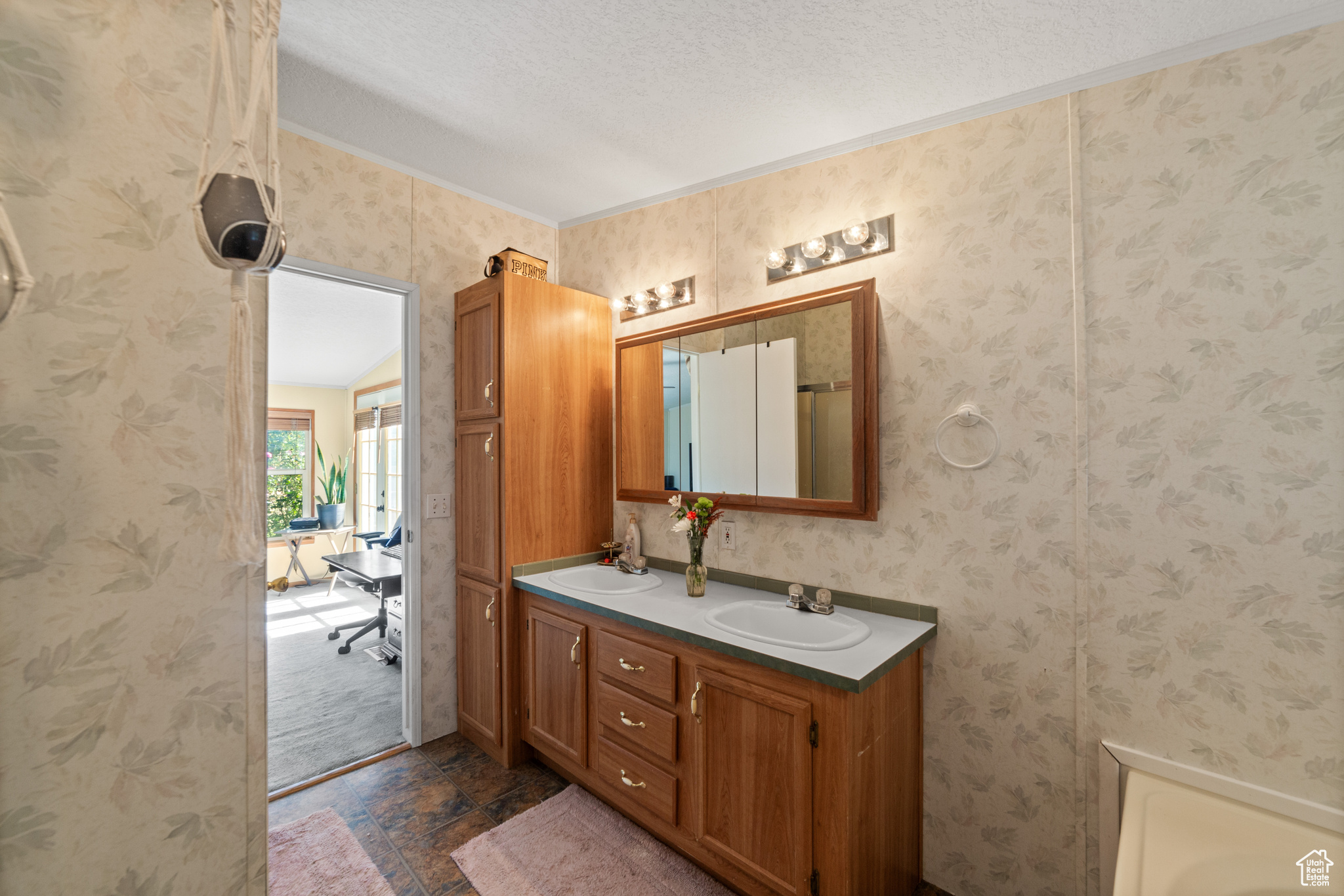 4742 ZIMMERMAN LN