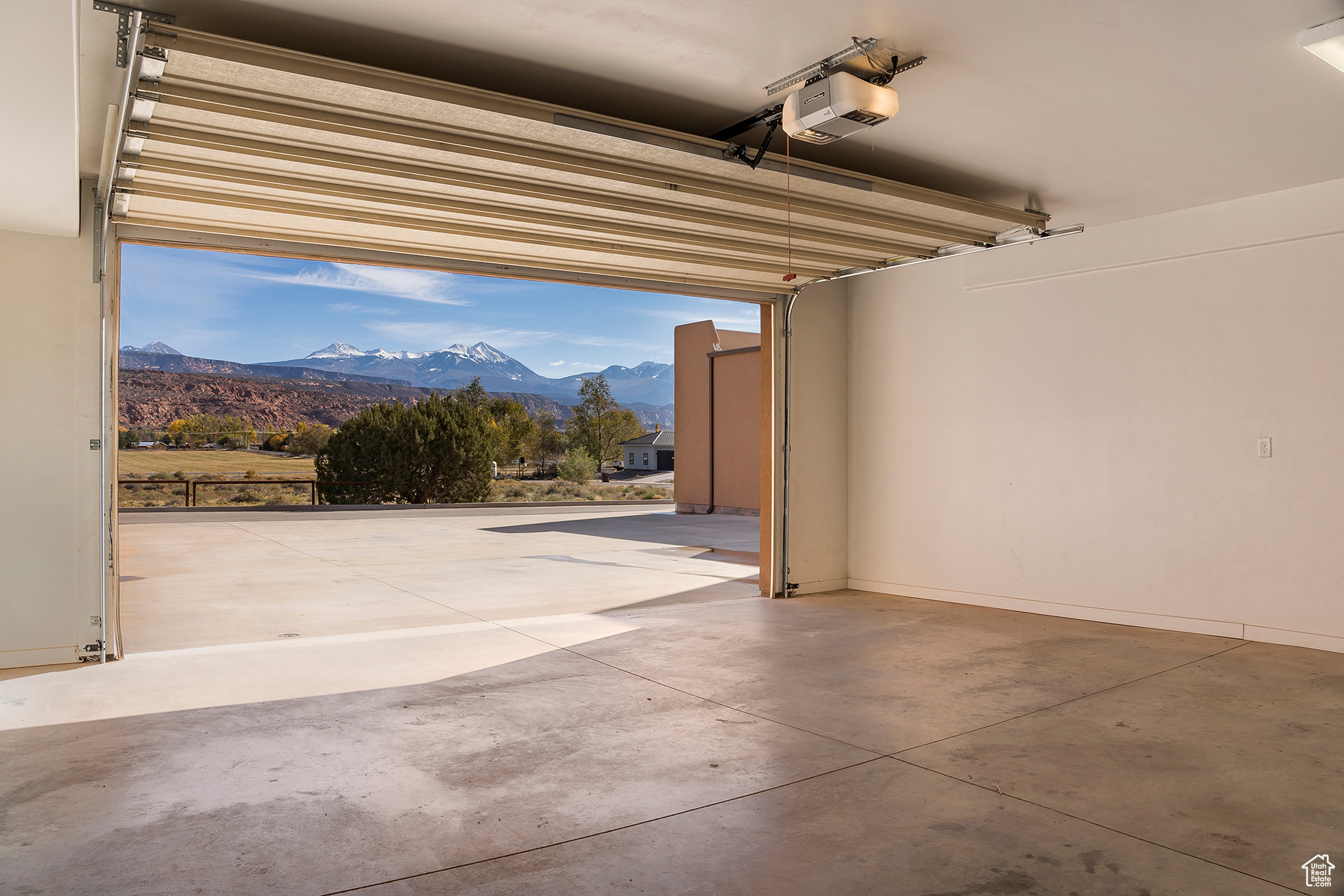 3862 DESERT WILLOW CIR #6-A8