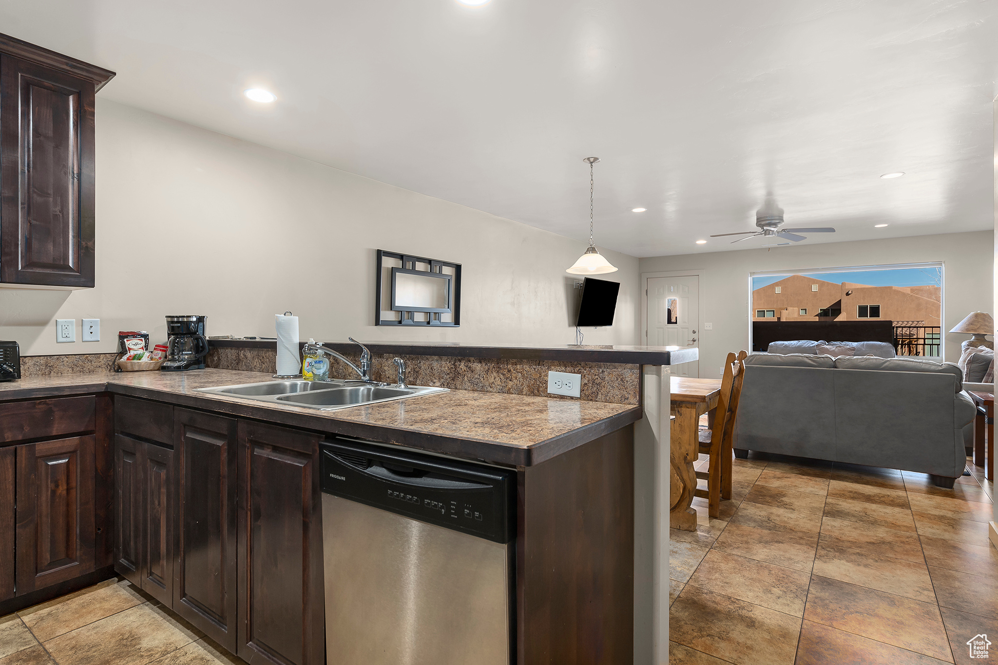 3862 DESERT WILLOW CIR #6-A8