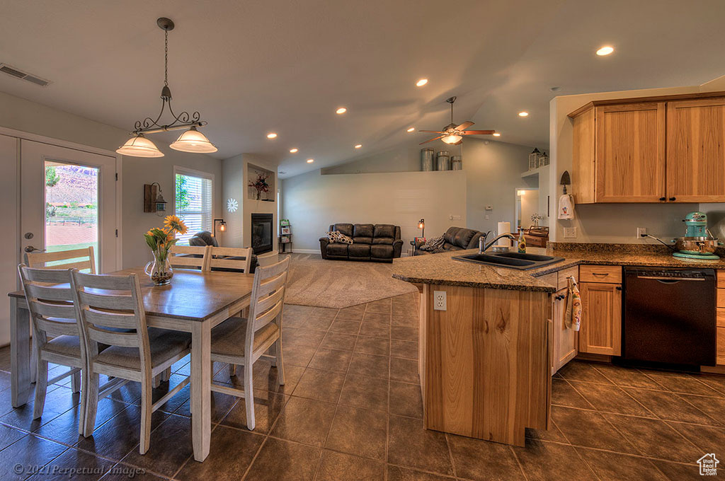 2304 SPANISH VALLEY DR
